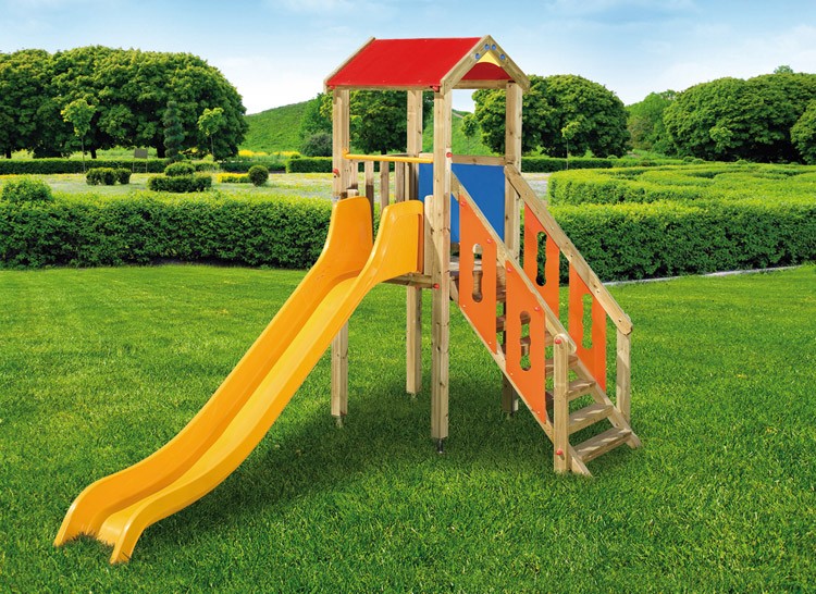 Parco giochi con torretta e scivolo certificato TUV uso pubblico